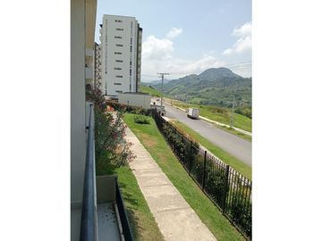 VENDO Ó PERMUTO APARTAMENTO EN DOSQUEBRADAS POR VEHICULO DIESEL