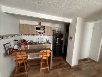Vendo apartamento en ALAMEDA DEL RIO ED. TURPIAL
