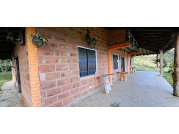 VENDO CASA FINCA EN FREDONIA