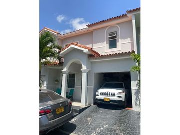 VENDO CASA CONJUNTO EN SECTOR DE MAYOR VALORIZACION