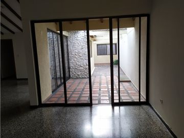 Vendo Magnifica casa cuatrialcobas Norte Cali Barrio La FLora