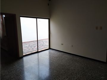 Vendo Magnifica casa cuatrialcobas Norte Cali Barrio La FLora