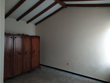 Vendo Magnifica casa cuatrialcobas Norte Cali Barrio La FLora