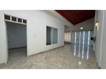 Casa remodelada de una planta en venta Barrio Uribe Palmira Valle