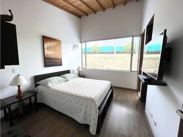 Venta Casa campestre Alto de Palmas sector Perico Envigado