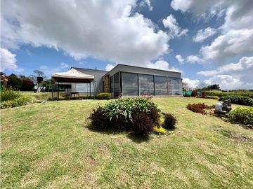 Venta Casa campestre Alto de Palmas sector Perico Envigado