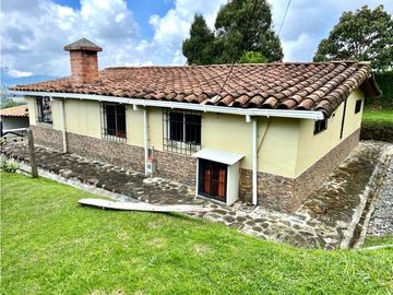 Venta Casa campestre Alto de Palmas sector Perico Envigado
