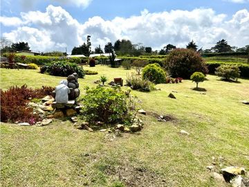 Venta Casa campestre Alto de Palmas sector Perico Envigado