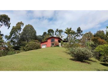 Encantadora Casa Campestre tipo loft en el Oriente Antioqueño