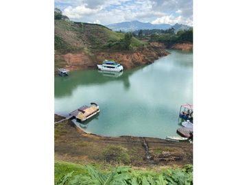 vendo casa finca campestre el Peñol  Antioquia 3.200 m2 uv FR