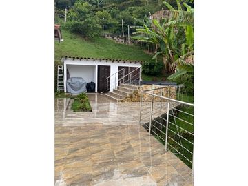 vendo casa finca campestre el Peñol  Antioquia 3.200 m2 uv FR