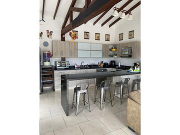 vendo casa finca campestre el Peñol  Antioquia 3.200 m2 uv FR