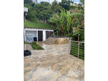 vendo casa finca campestre el Peñol  Antioquia 3.200 m2 uv FR