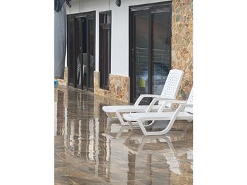 vendo casa finca campestre el Peñol  Antioquia 3.200 m2 uv FR