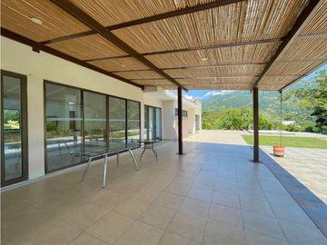Villeta hermosa casa en venta