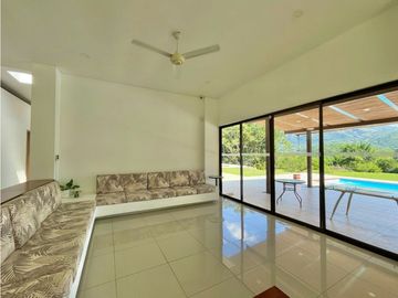 Villeta hermosa casa en venta
