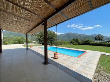 Villeta hermosa casa en venta