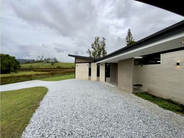 Casa Campestre Parcelación Vía La Ceja San Antonio