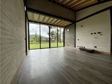 Casa Campestre Parcelación Vía La Ceja San Antonio