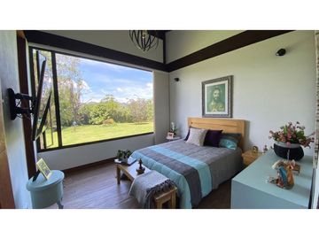 Vendo Casa Campestre en El Retiro Antioquia