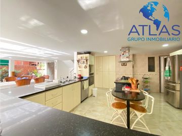 VENTA DE HERMOSA CASA EN CONJUNTO LAGOS DEL CACIQUE COD: 537