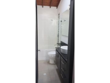 Casa Unifamiliar en venta en Las Flores Envigado