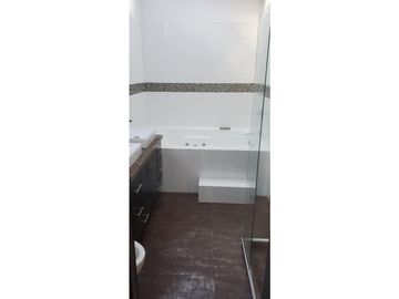 Casa Unifamiliar en venta en Las Flores Envigado