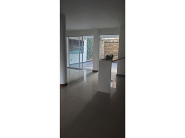 Casa Unifamiliar en venta en Las Flores Envigado