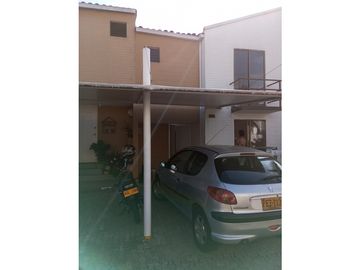 VNDO CASA CONJUNTO CERRADO SECTOR LA VILLA
