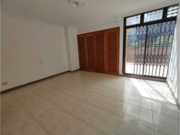 Venta de aparta-casa en Laureles  Medellin Antioquia