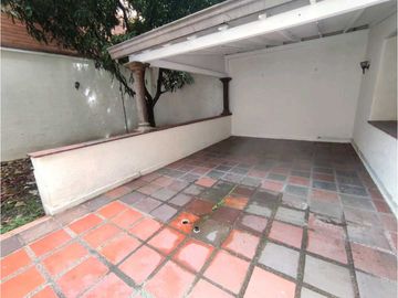 Venta de aparta-casa en Laureles  Medellin Antioquia