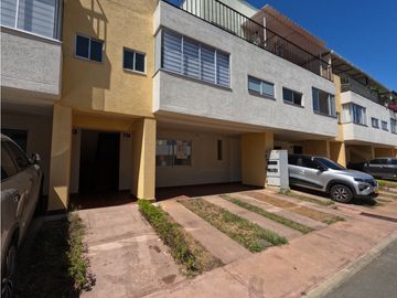 VENTA DE HERMOSA CASA EN CONDOMINIO BAMBU - JAMUNDI