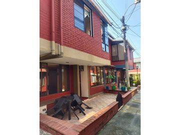 VENDO CASA EN DOSQUEBRADAS SECTOR JARDIN COLONIAL