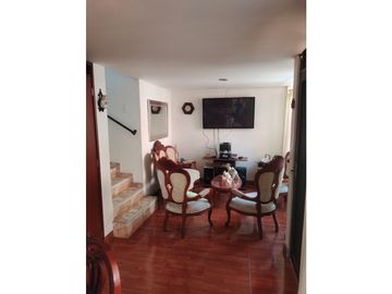 VENDO CASA EN DOSQUEBRADAS SECTOR JARDIN COLONIAL