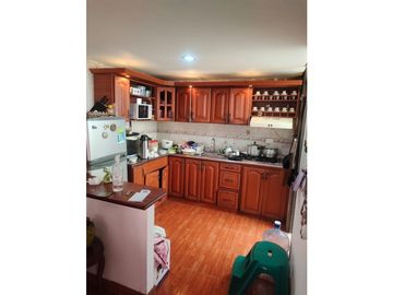 VENDO CASA EN DOSQUEBRADAS SECTOR JARDIN COLONIAL