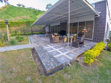 En Venta Hermosa Casa Campestre Boquerón-Dosquebradas