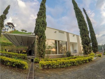 En Venta Hermosa Casa Campestre Boquerón-Dosquebradas