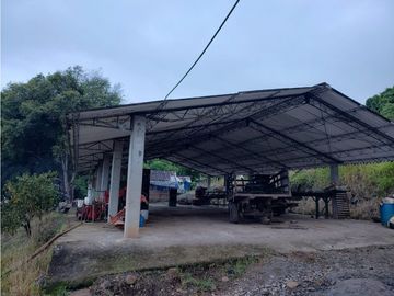 Finca tradicional en Fredonia con hermosa vista