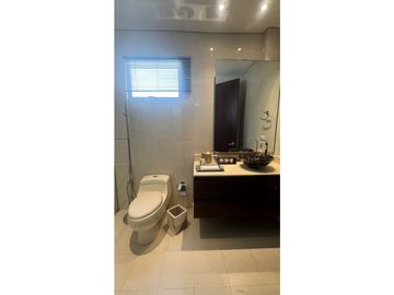 VENTA DE CASA LUJOSA  EN BARRIO LA CASTELLANA