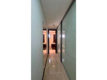 VENTA DE CASA LUJOSA  EN BARRIO LA CASTELLANA
