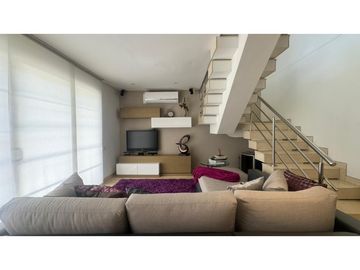VENTA DE CASA LUJOSA  EN BARRIO LA CASTELLANA