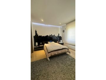 VENTA DE CASA LUJOSA  EN BARRIO LA CASTELLANA