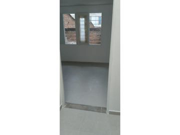 SE VENDE APTO EN CERRITOS VALLE