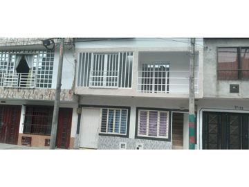 SE VENDE APTO EN CERRITOS VALLE
