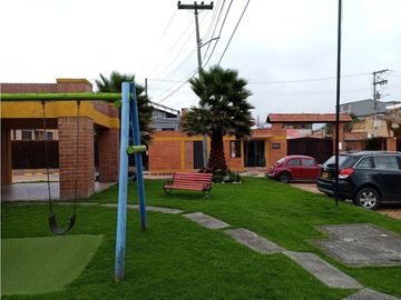 Vendo casa en conjunto cerrado en Chía