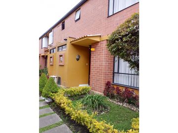 Vendo casa en conjunto cerrado en Chía