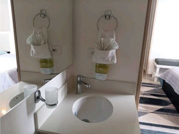 Permuta Apartamento Amoblado con permiso turistico Playa Salguero 005
