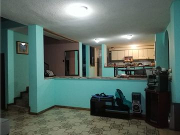 VENTA CASA CAMPESTRE VEREDA EL ARROYO VILLAMARA | CASA DE CAMPO