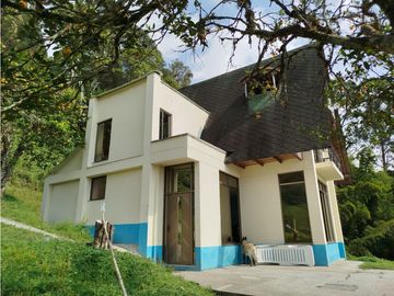 VENTA CASA CAMPESTRE VEREDA EL ARROYO VILLAMARA | CASA DE CAMPO