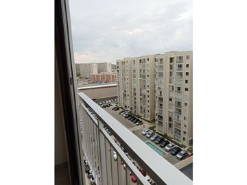 HERMOSO APARTAMENTO EN ALAMEDA DEL RIO PISO ALTO